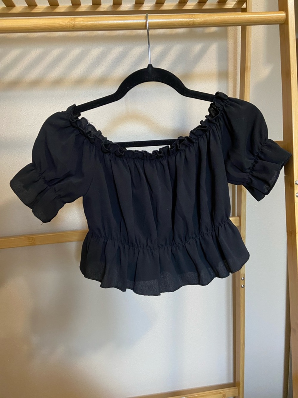 SHEIN Black Ruffled Off the Shoulder Crop Top